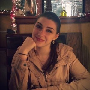 Meet your Posher, Lauren